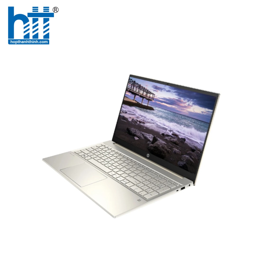 Thiết kế bàn phím và touchpad đồng bộ với màu sắc của máy.