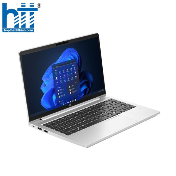 Toàn bộ thiết kế màu bạc hiện đại của HP ProBook 440 G10.
